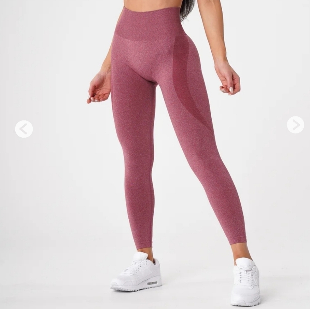 NVGTN Maroon Contour Seamless Activewear Leggings Size Small